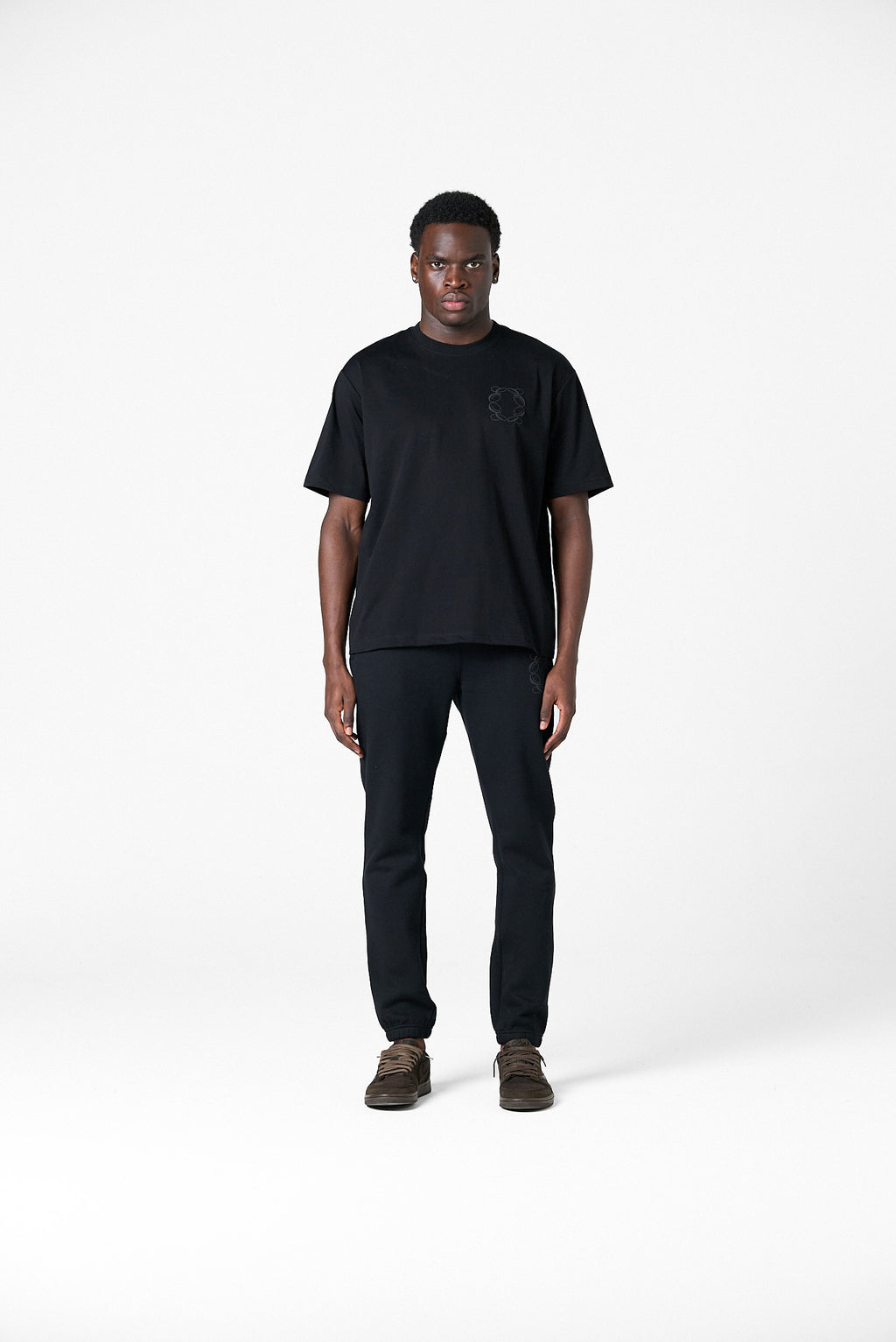 CLASSIC LOGO SHIRT - BLACK