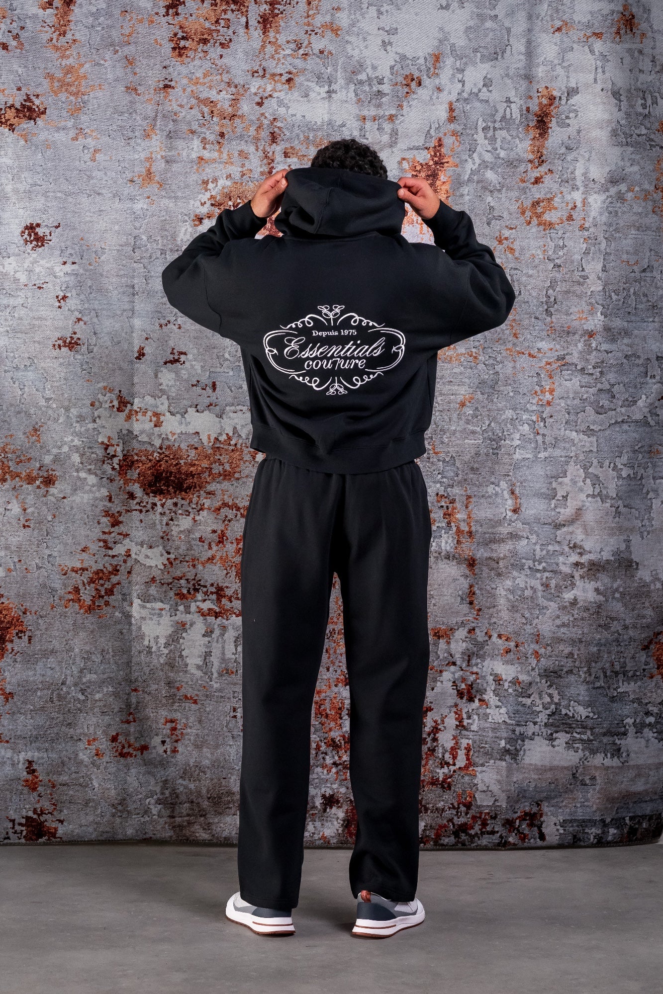 ROYAL TRACKSUIT - BLACK