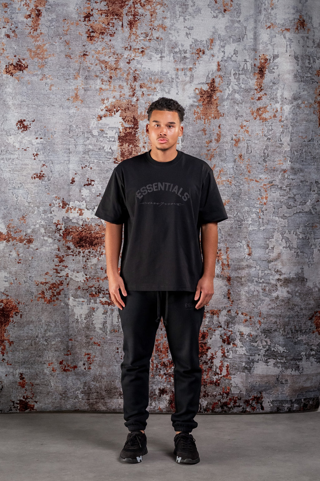 BASIC CURVE SHIRT - BLACK