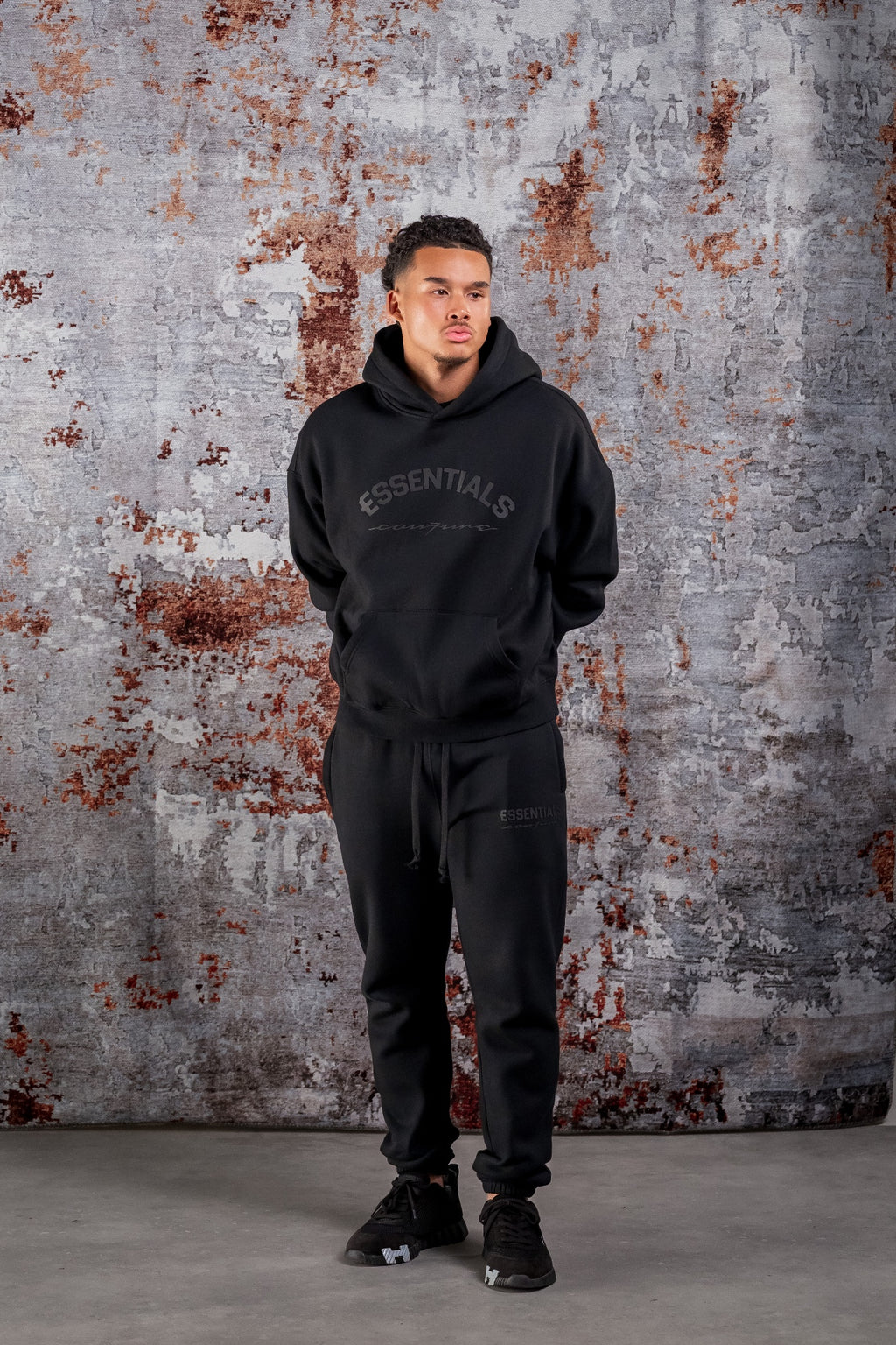 BASIC CURVE TRACKSUIT - BLACK