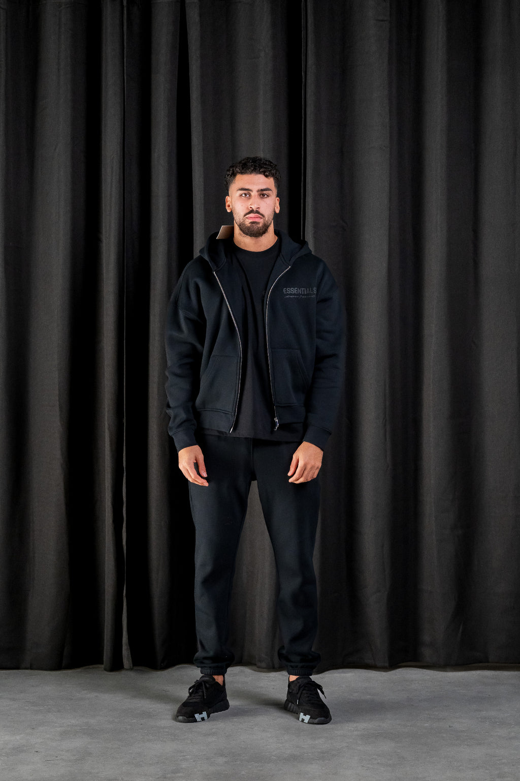 BASIC ZIPPER TRACKSUIT - BLACK