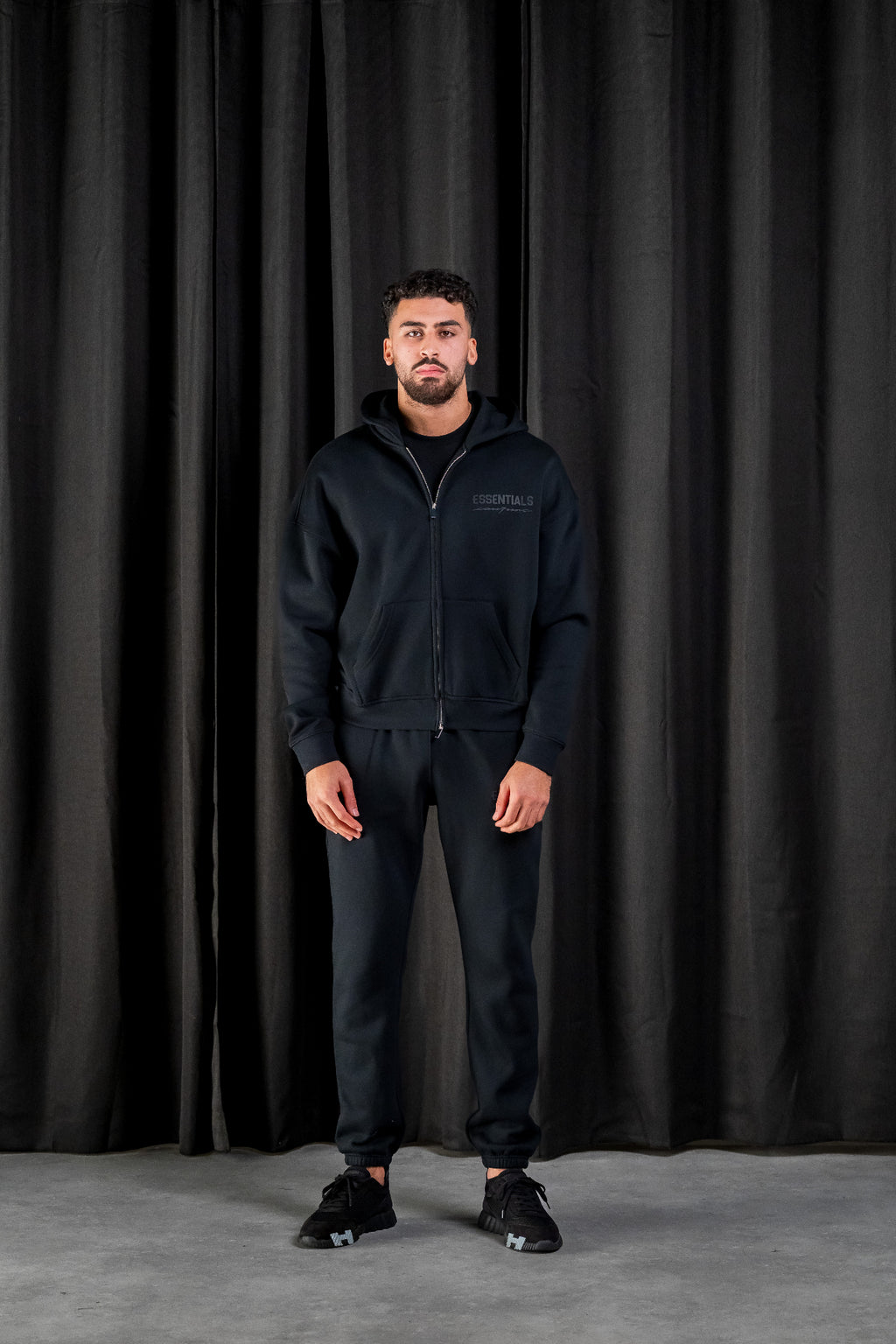 BASIC ZIPPER TRACKSUIT - BLACK