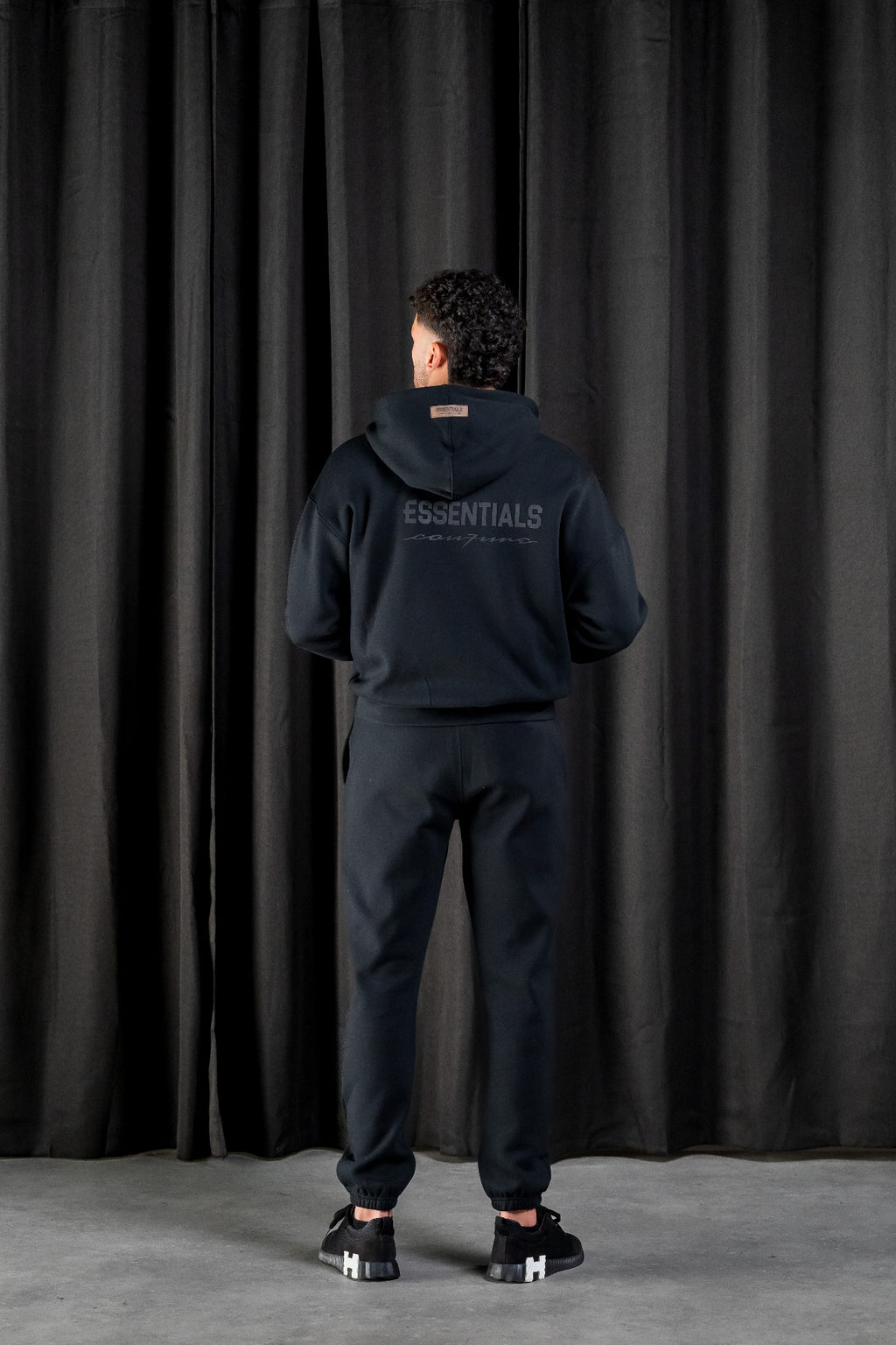 BASIC ZIPPER TRACKSUIT - BLACK