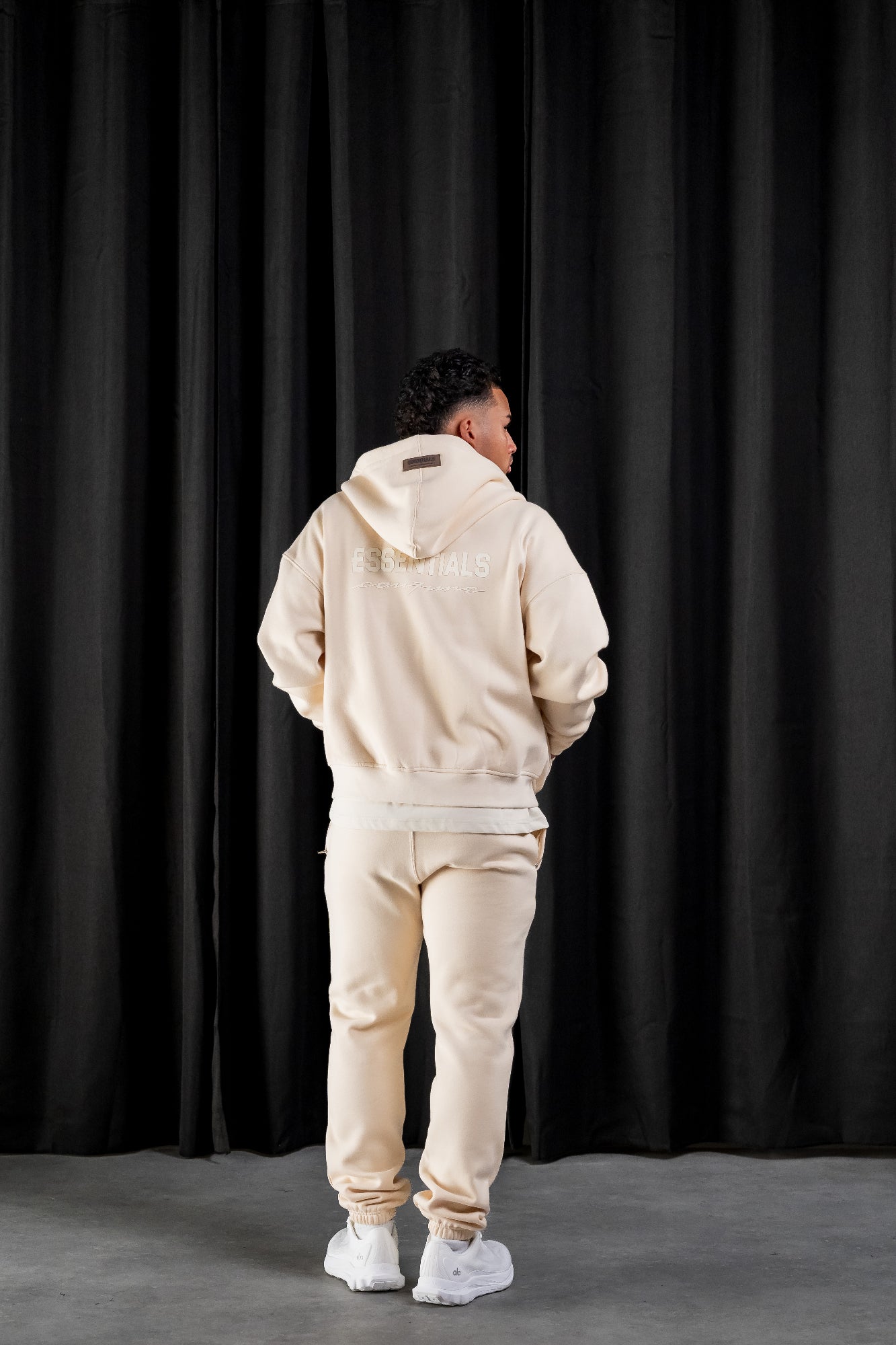 BASIC ZIPPER TRACKSUIT - BEIGE