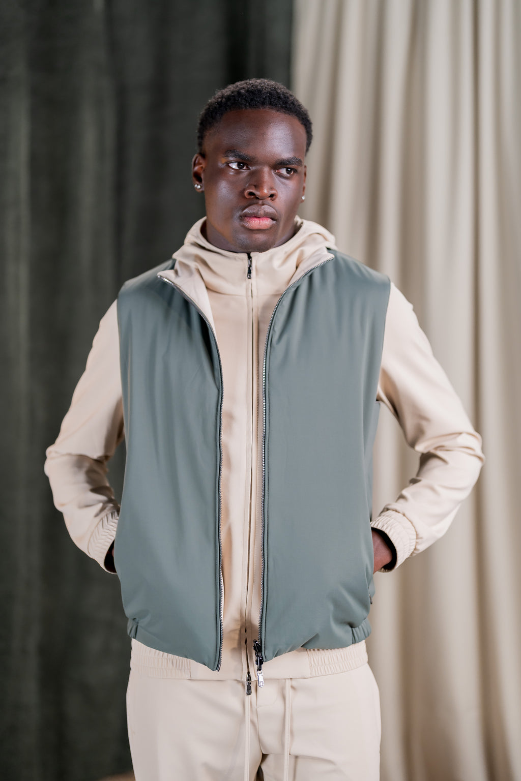 REFLECTION BODY WARMER - GREEN/BEIGE