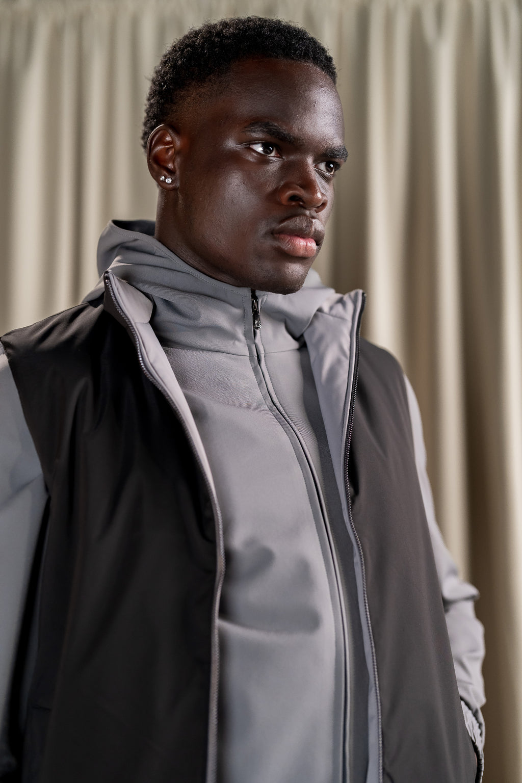 REFLECTION BODY WARMER - BLACK/GRAY