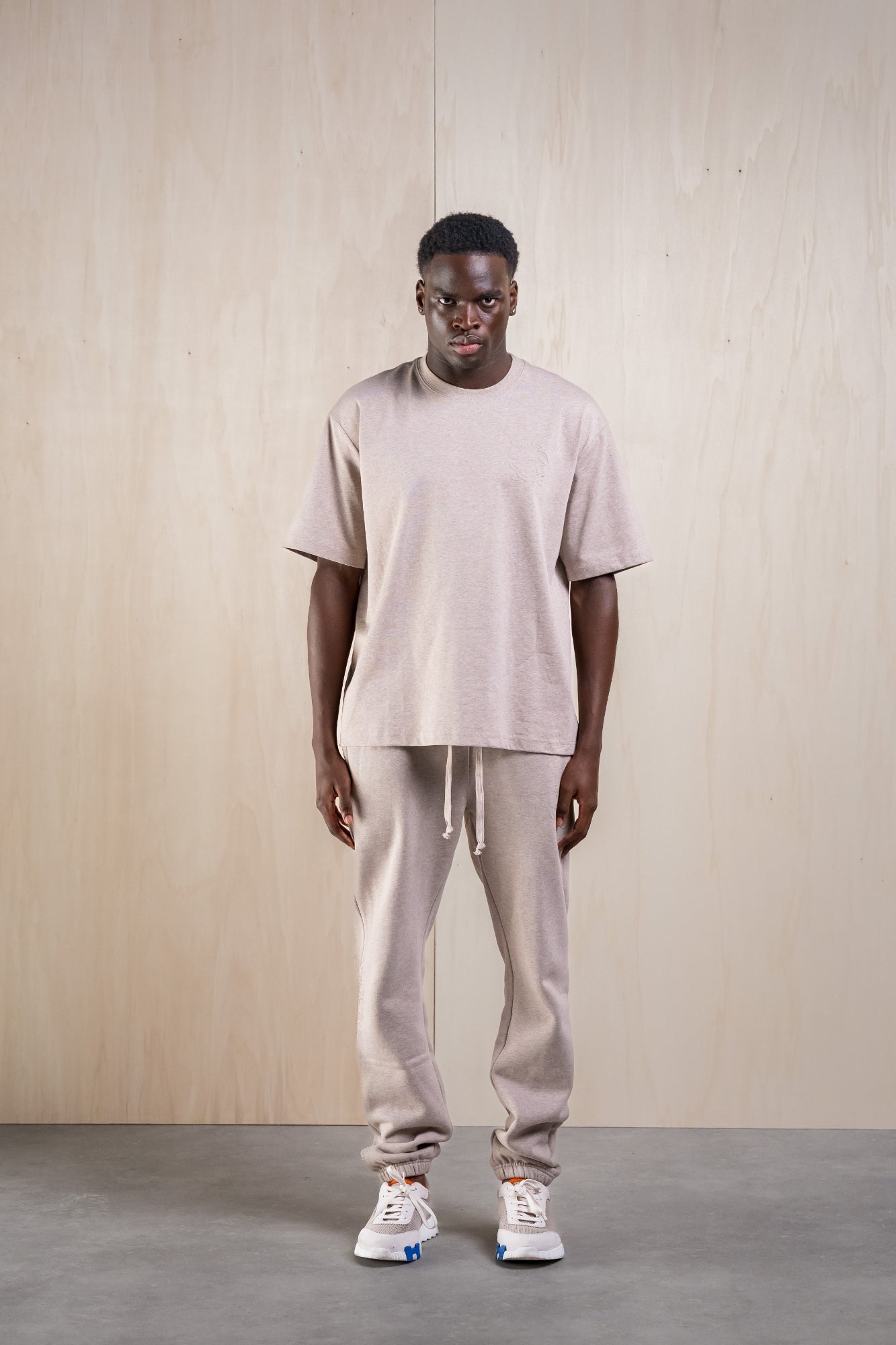 CLASSIC LOGO SHIRT - DARK BEIGE