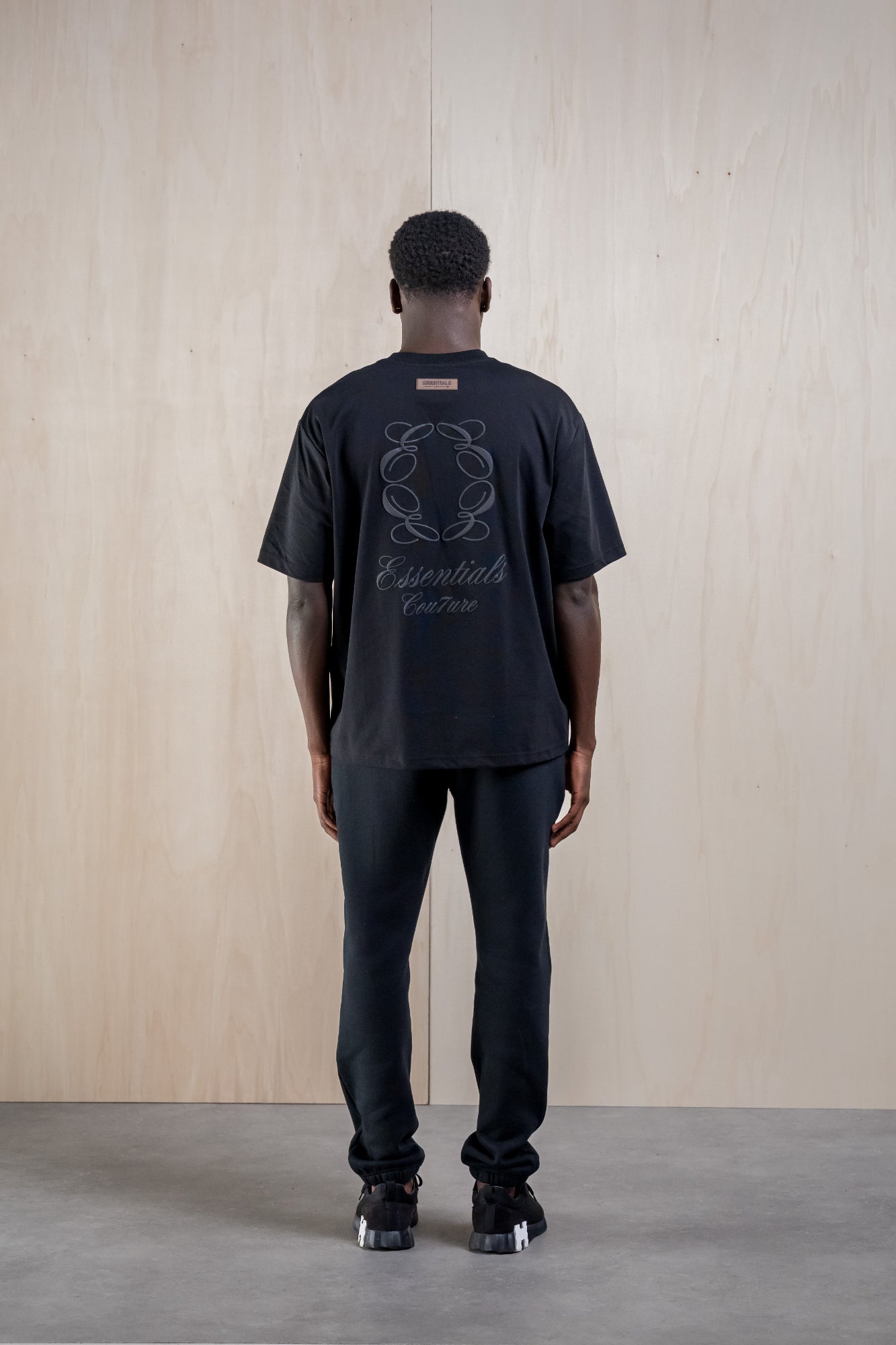 CLASSIC LOGO SHIRT - BLACK