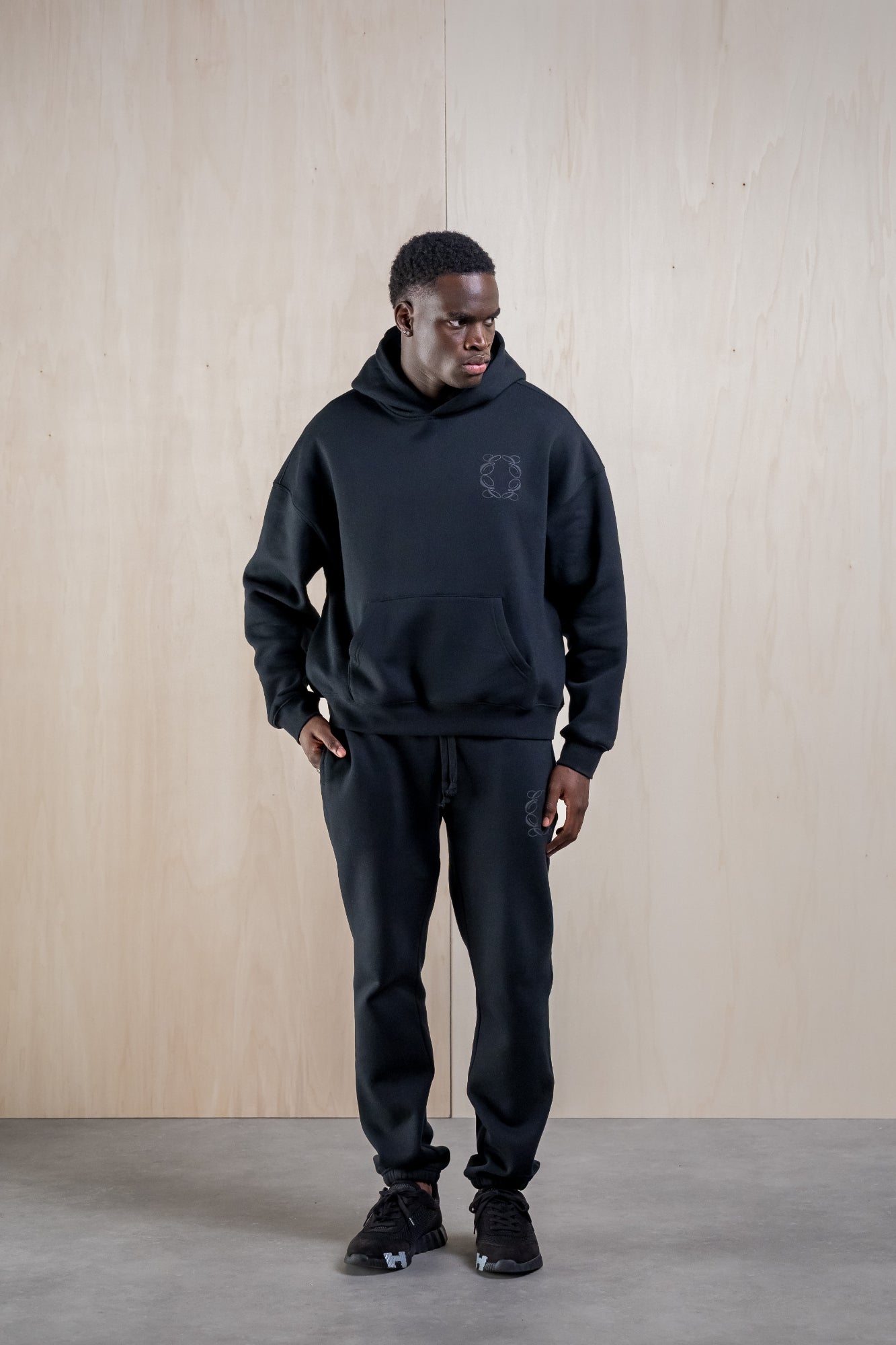 CLASSIC TRACKSUIT - BLACK