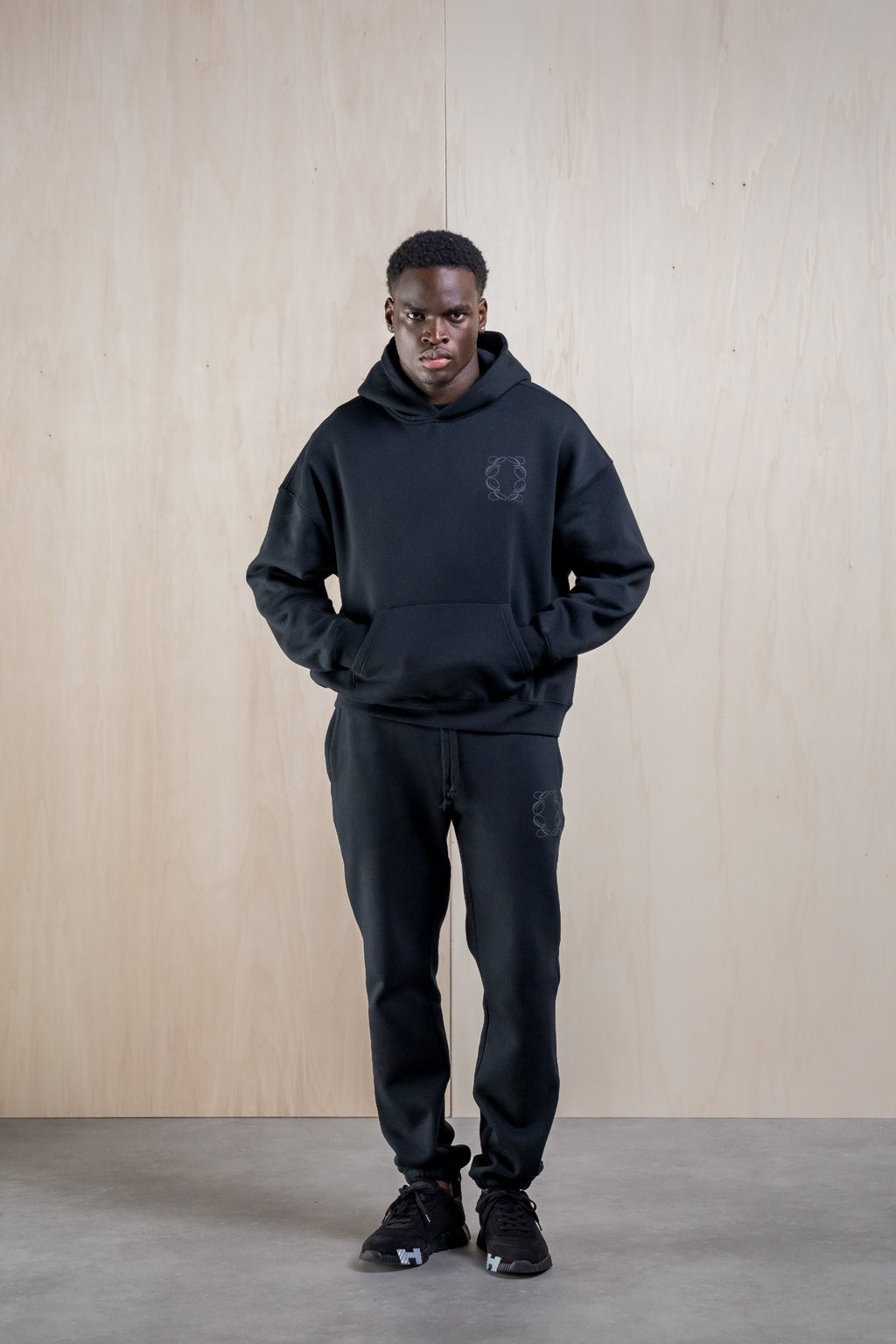 CLASSIC TRACKSUIT - BLACK