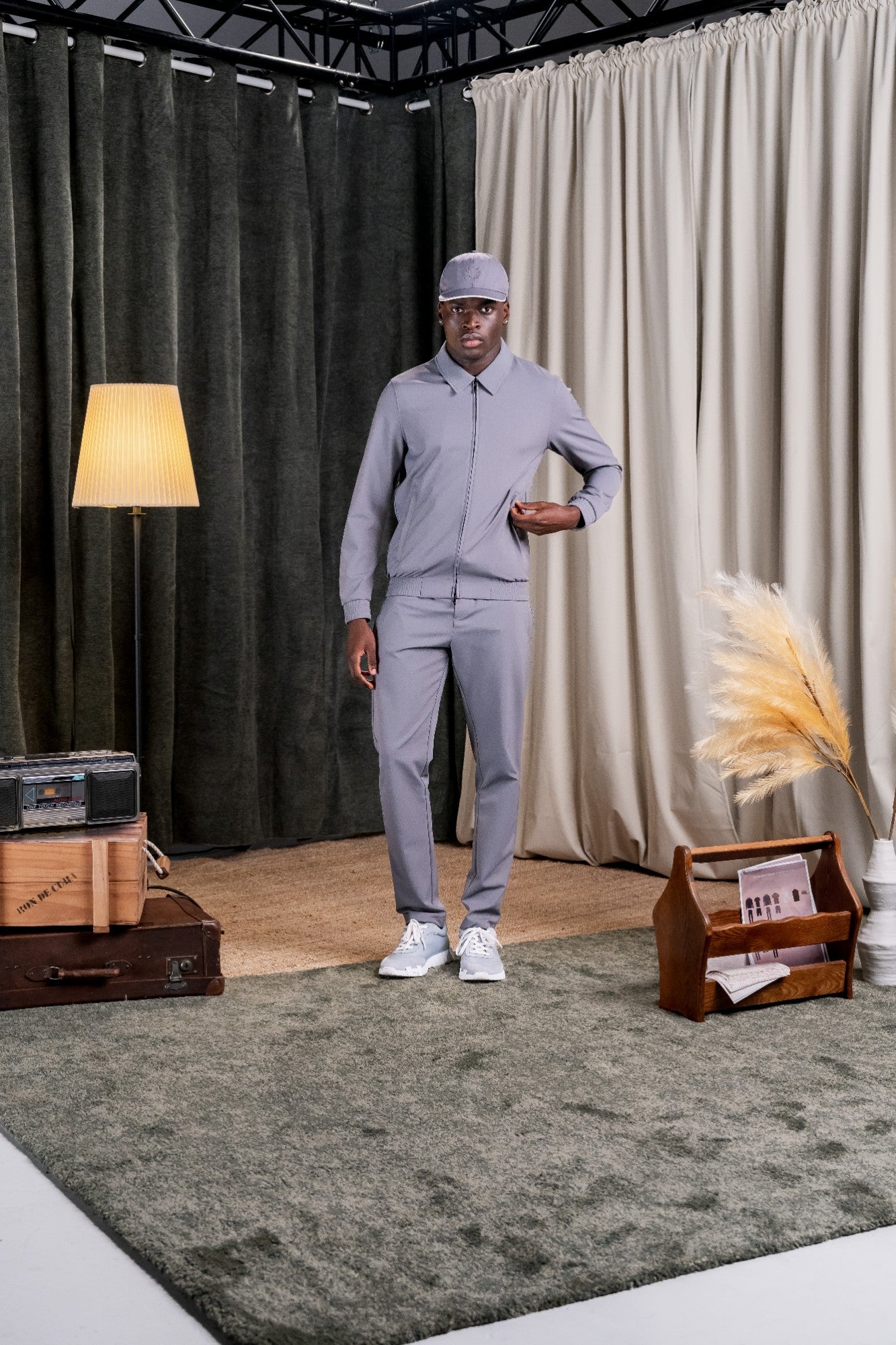 REFLECTION SET TRACKSUIT HOODIE - GREY