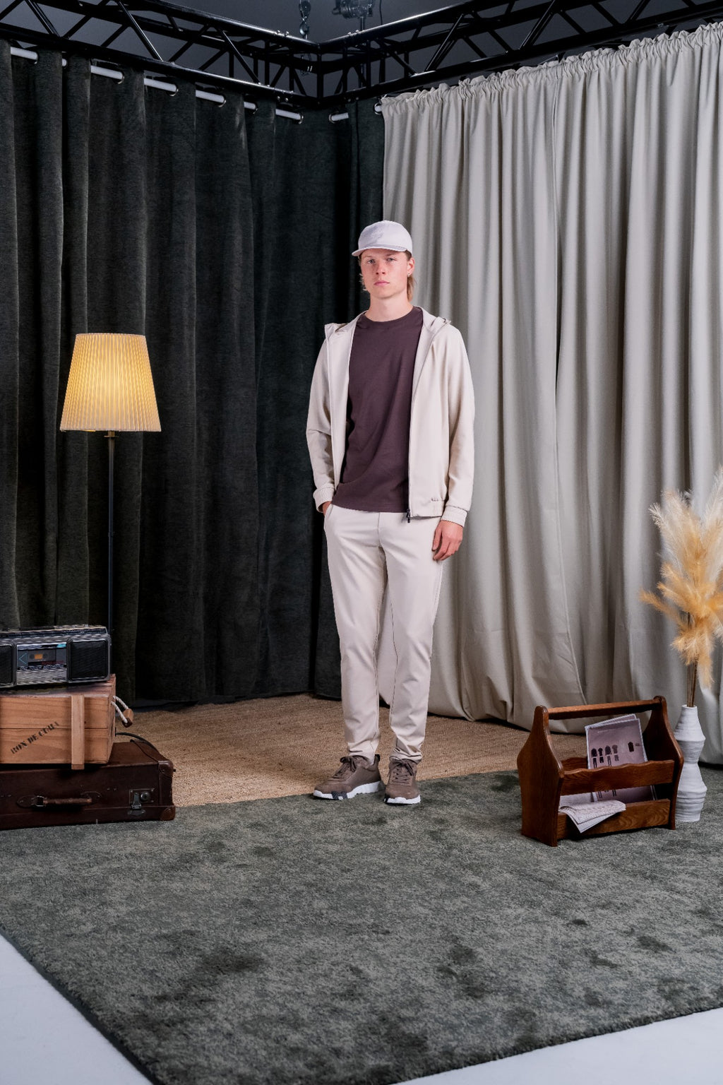 REFLECTION TECH TRACKSUIT - LIGHT BEIGE