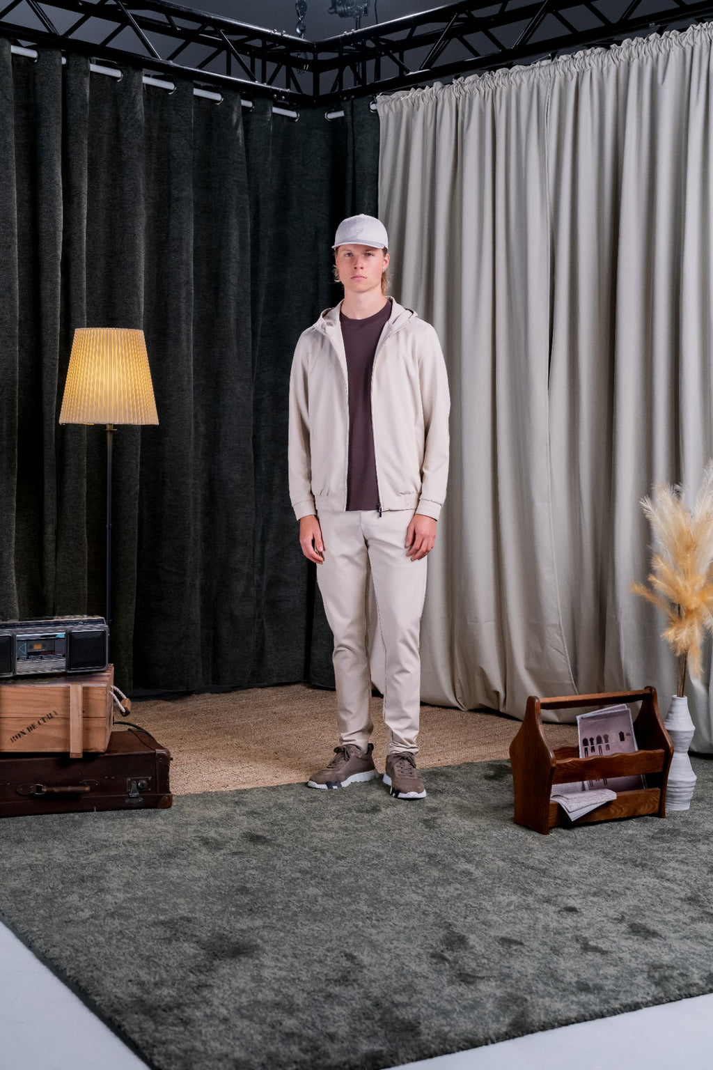 REFLECTION TECH TRACKSUIT - LIGHT BEIGE